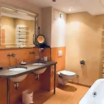 Daneu Отель